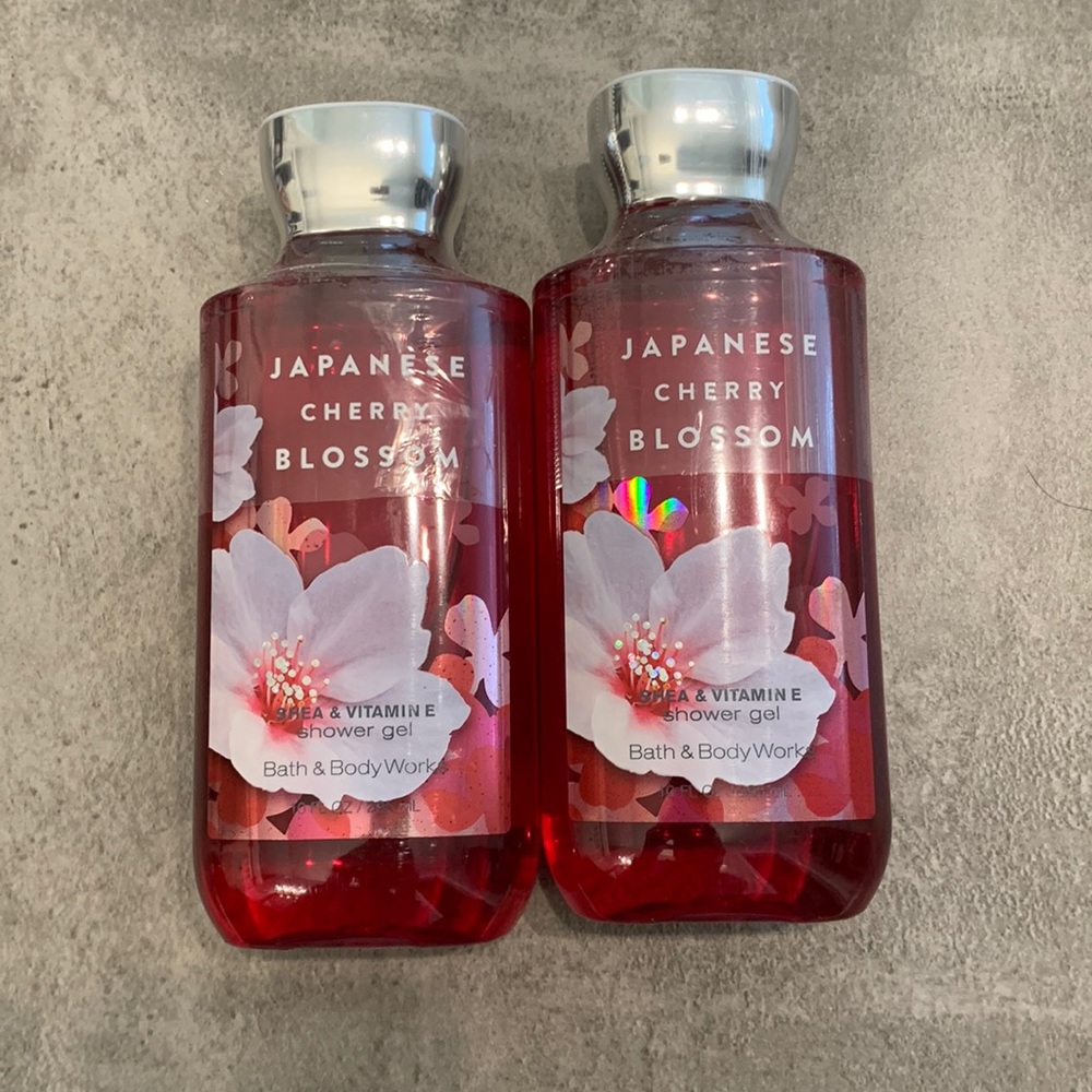 Bath & body works Japanese cherry blossom shower gel
